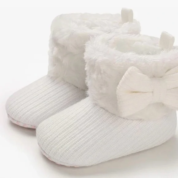 Baby Girls Fleece Booties Size 4.5 - Picture 2 of 10